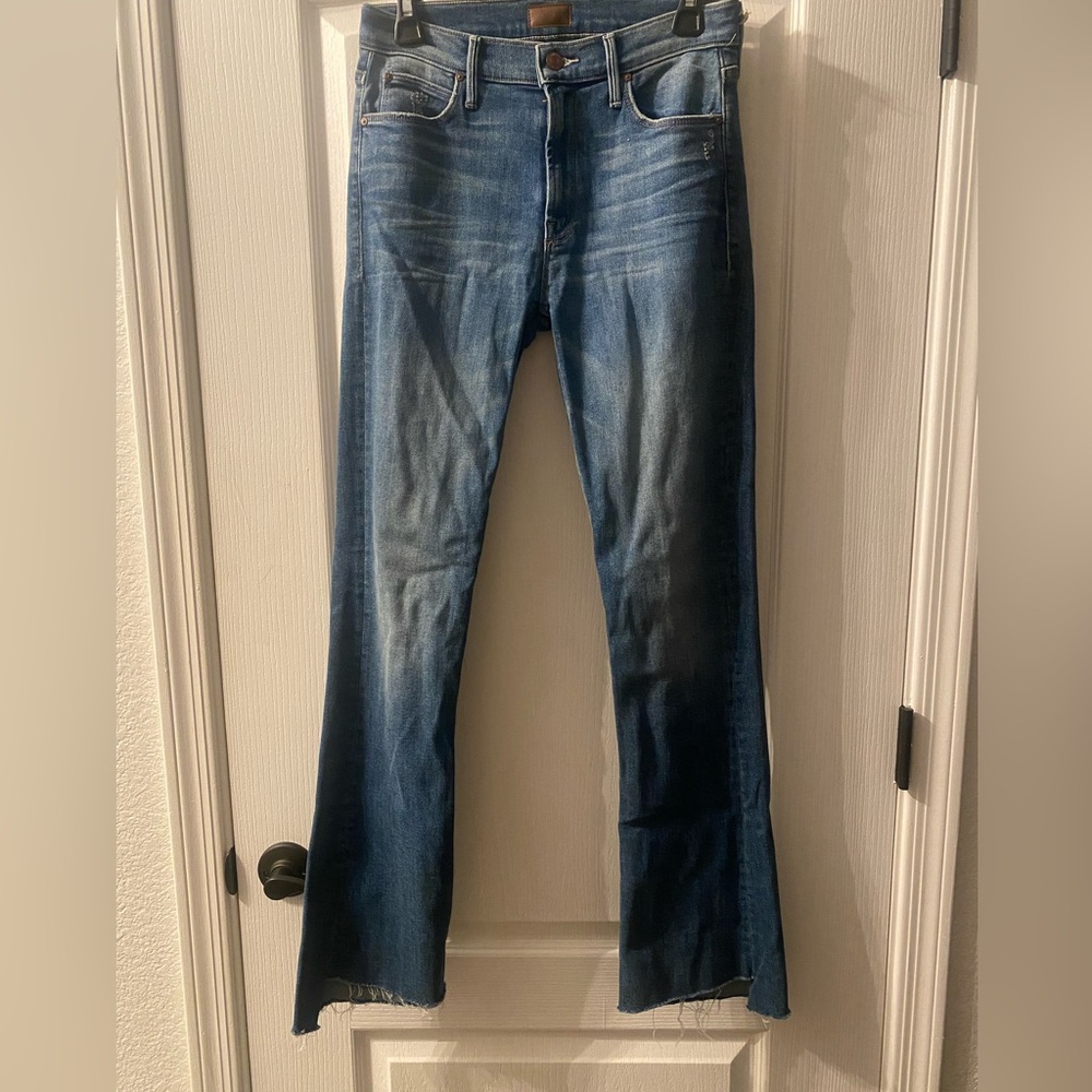 MOTHER Denim The Runaway Step Fray Jeans